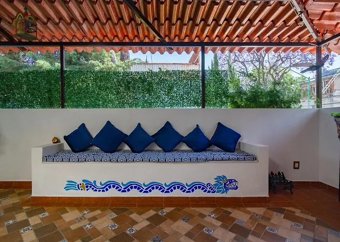 Ursus, Mi Casita En Mexico City
